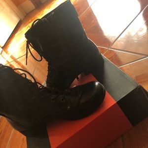 Guess granny boots